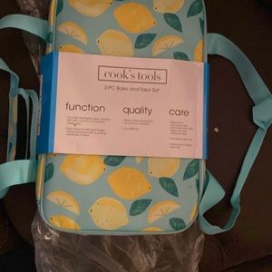 Bell 3 piece food carrier. Brand new